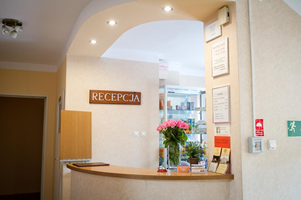 Hotel Eden 24H Ряшів Екстер'єр фото