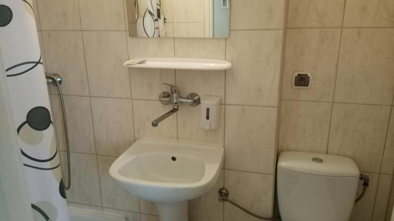 Hotel Eden 24H Ряшів Екстер'єр фото